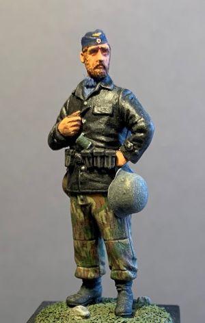 S2KW018 - U-boat man (on shore)